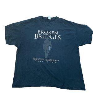 Vintage Toby Keith Broken Bridges Restaurant Bricktown T-Shirt Men Size 2XL USA